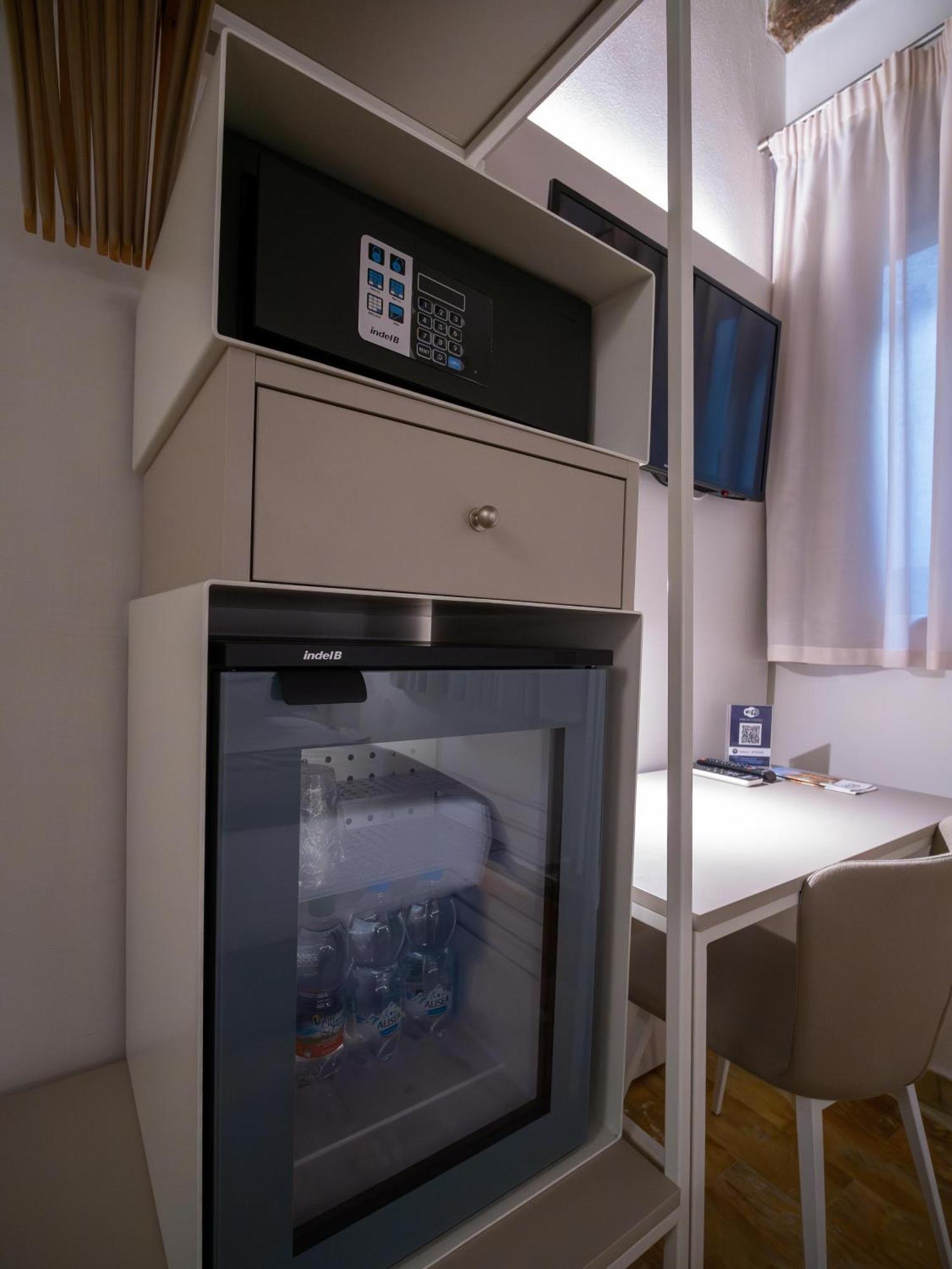 Torre Del Fuggisole Hotel เซียนา ภายนอก รูปภาพ
