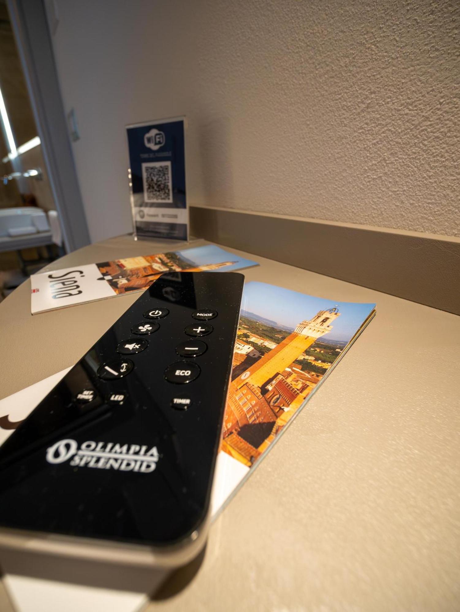 Torre Del Fuggisole Hotel เซียนา ภายนอก รูปภาพ